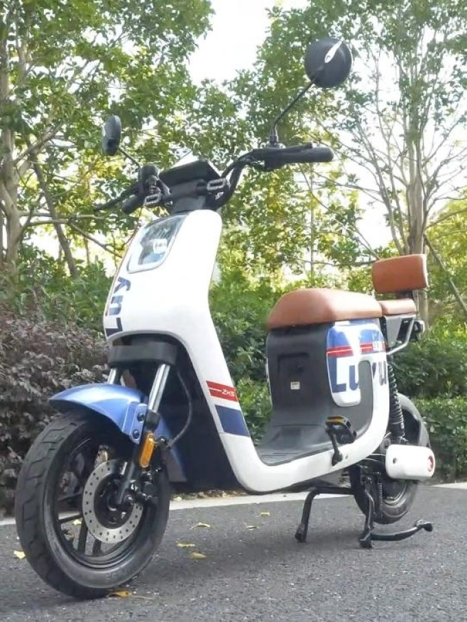 绿源电动车整车怎么样 不要驾照长续航,新国标电自买绿源k5