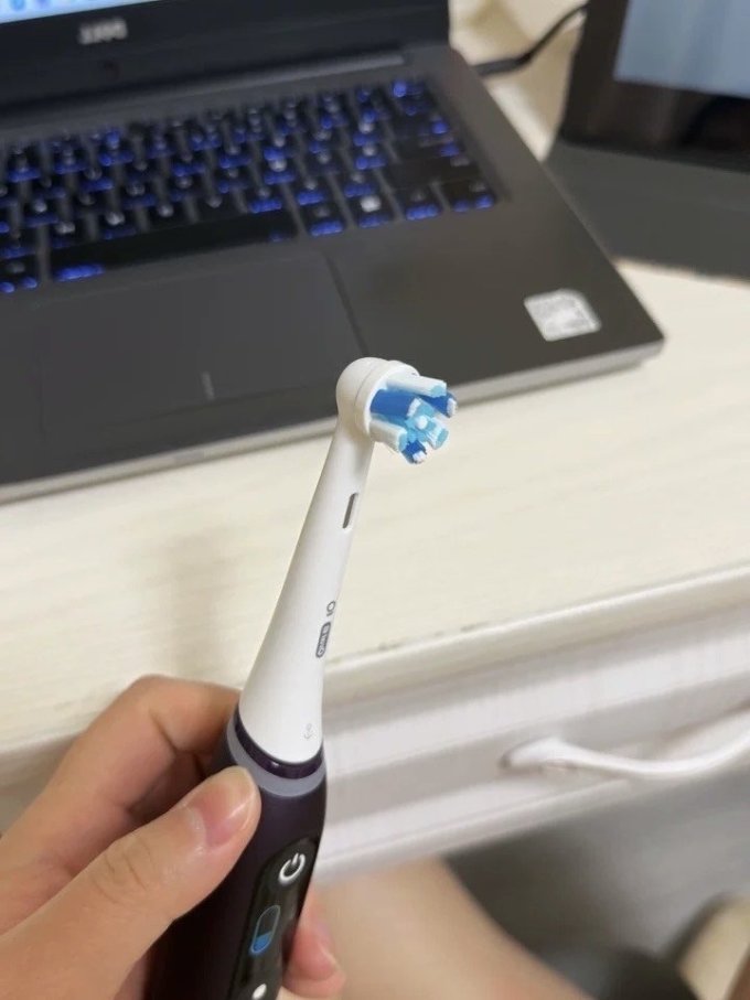 欧乐B电动牙刷