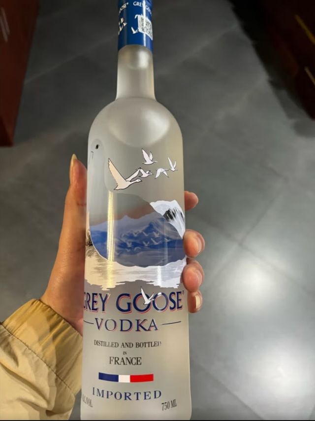 灰雁(Grey Goose) 调酒基酒烈酒伏特加 