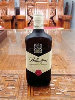 百龄坛（Ballantine’s）特醇调和型威士忌 