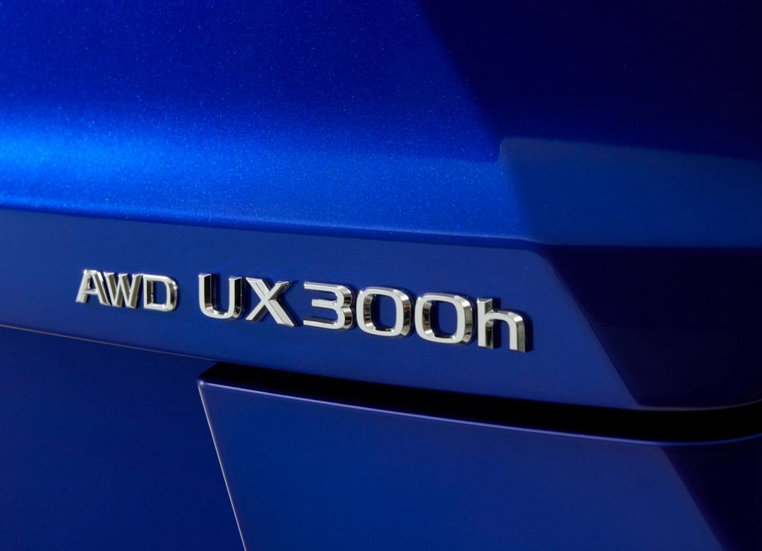 新款雷克萨斯UX 300h上市,售26.88万起