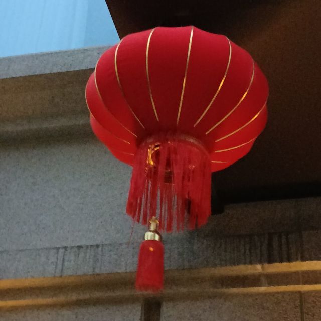 结婚就要挂上红灯笼