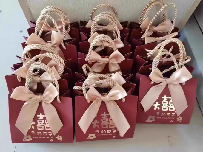 格威特节庆饰品