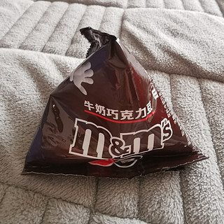 红彤彤的m&m's巧克力豆与结婚很配哦