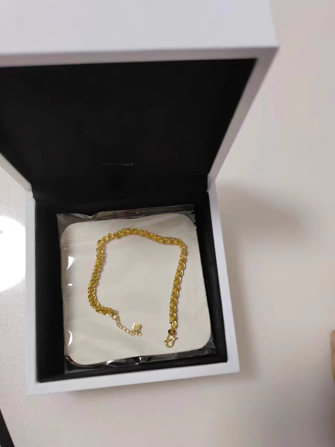 周六福黄金手镯/手链/脚链