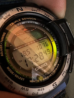 成龙被揍时用它计时，卡西欧1171系列机芯手表