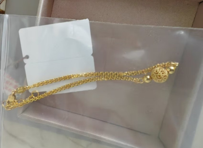 六福珠宝黄金手镯/手链/脚链