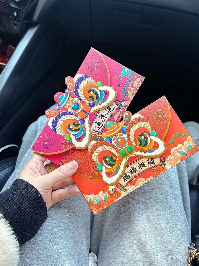 从收红包的变成发红包的！😭