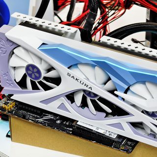 白色装机方案不可错过的2K天花板显卡——RTX 4070ti Super樱瞳花嫁OC