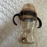 宝宝友好的理想奶瓶：安全与舒适兼具