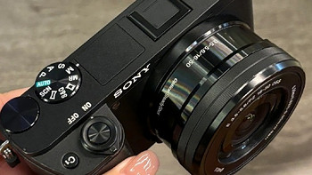 索尼的入门半画幅微单相机a6400和zve10都备受瞩目
