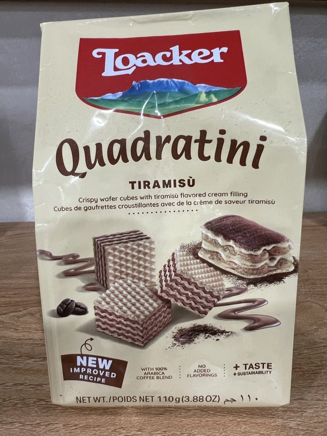 办公室小零食的宠物，莱家提拉米苏威化饼干