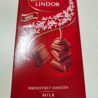 瑞士莲软心巧克力，甜而不腻，一次能炫一板