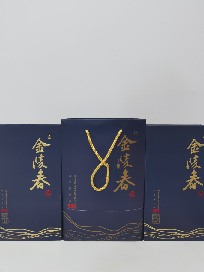 金陵春白酒怎么样 开学室友带来的当地特产,喝上一口就爱上了_什么