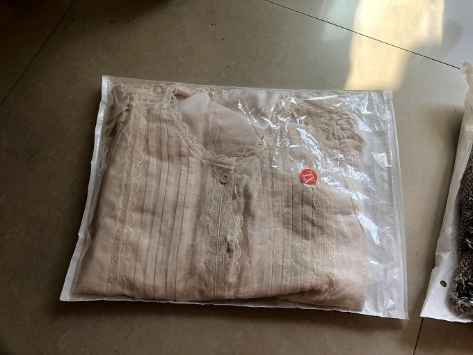女上装