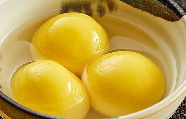 大黄米汤圆，软糯香甜，一口一个满足！