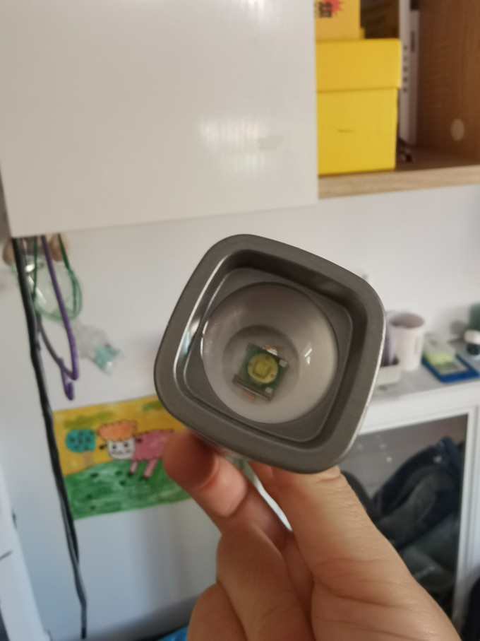 微笑鲨户外照明