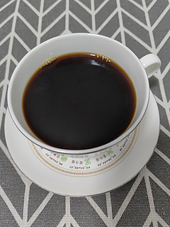 0糖0脂的深烘黑咖啡 苦啊！