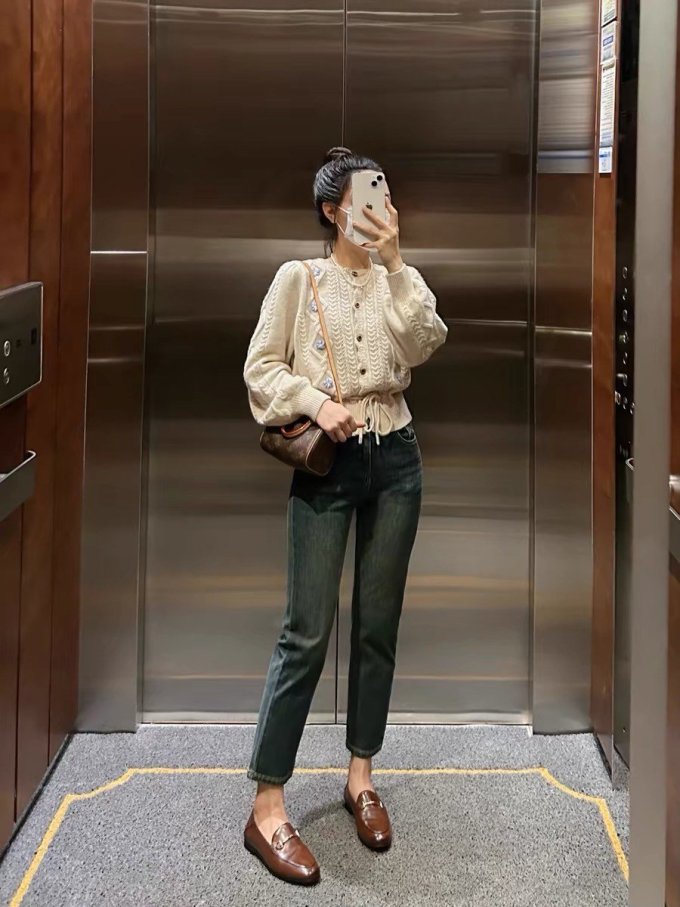女上装
