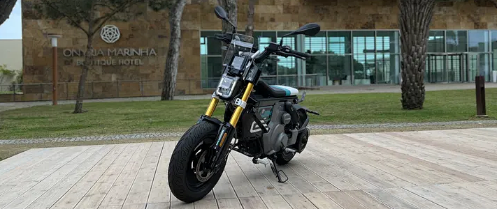 宝马全新电动摩托即将进入国内_摩托车整车_什么值得买