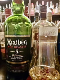 Whisky Life：雅柏（Ardbeg）阿贝5年小怪兽威士忌