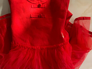 红色的小裙子