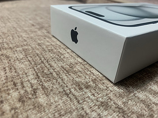 开学必备好物，iPhone15陪伴左右真舒服