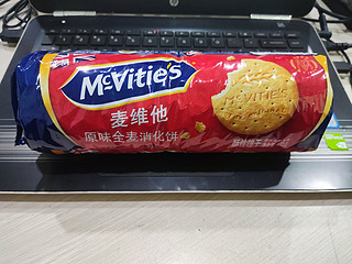 加班吃点麦维他原味全麦消化饼