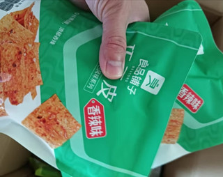 良品铺子 麻辣豆皮巧豆皮