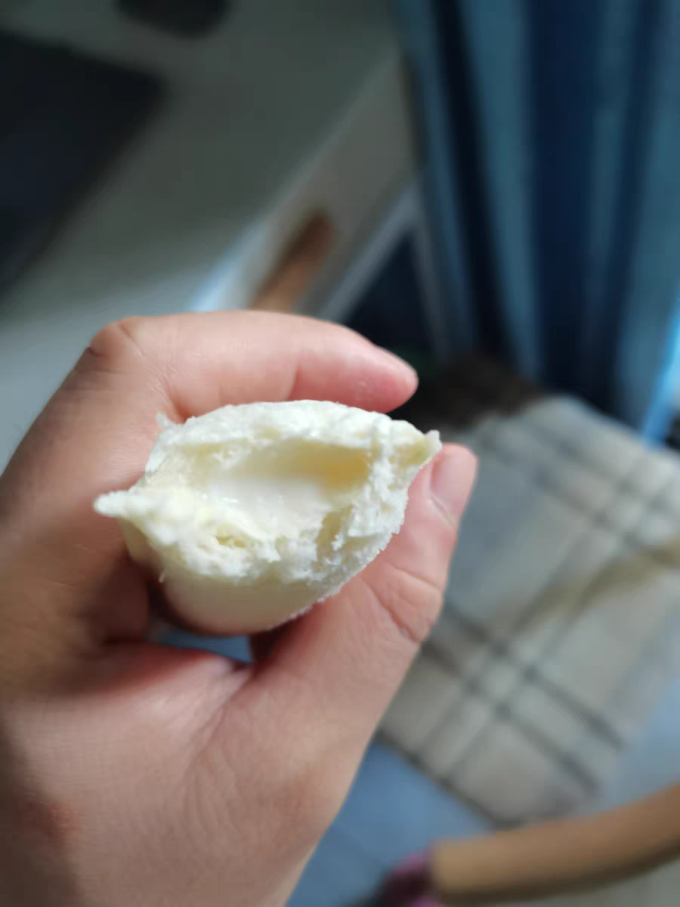 三只松鼠面包