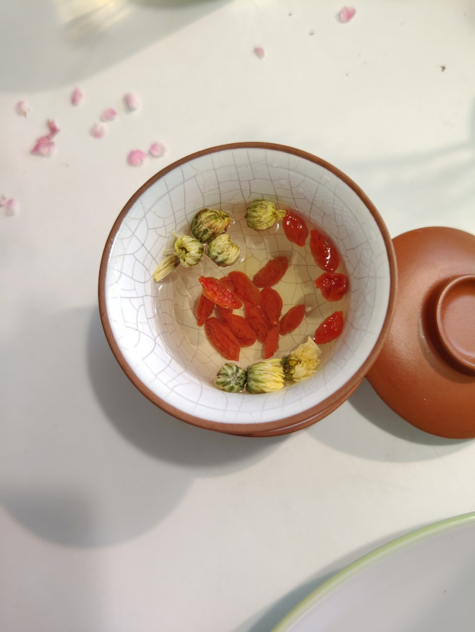 十月稻田枸杞
