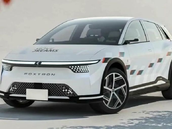 富士康造的首款电车!