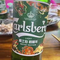 不为工作喝酒，只为了下班干杯，嘉士伯。
