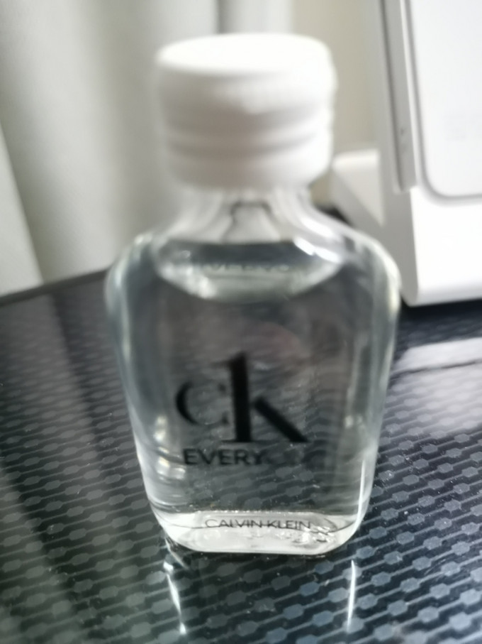 Calvin Klein中性香水