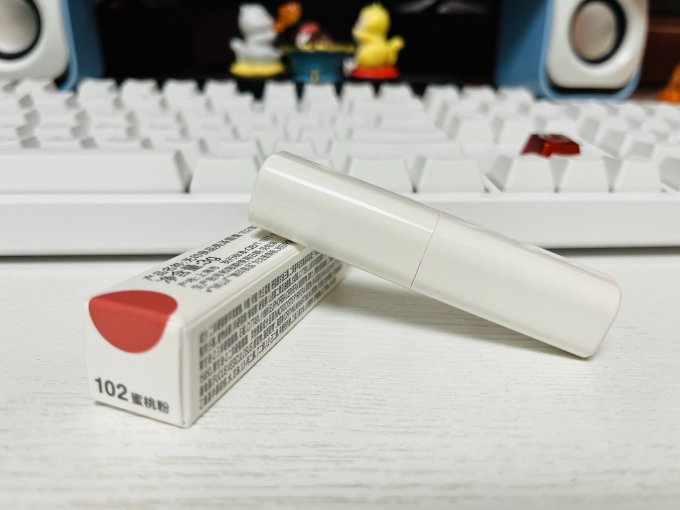 润唇膏
