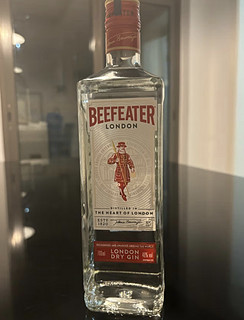 必富达（Beefeater）金酒琴酒杜松子酒 洋酒英国伦敦 进口烈酒  蒸馏酒700ml 女神节