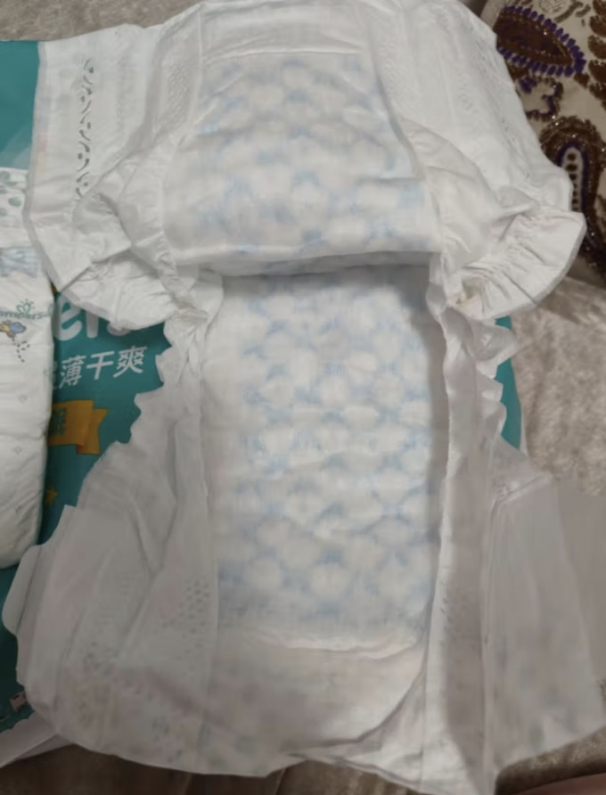 帮宝适婴儿尿裤