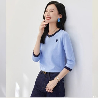 她的穿搭风格很可以欧莎甜美爱心刺绣春季亮丝点缀通勤打底七分袖针织衫女上衣服装分享。