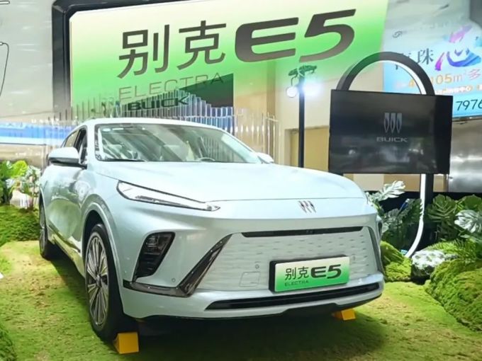 别克新能源车怎么样 别克e5作为一款纯电动汽车,它的充电速度在同级别