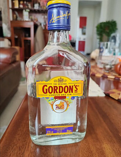 哥顿（Gordon’s）蒸馏酒