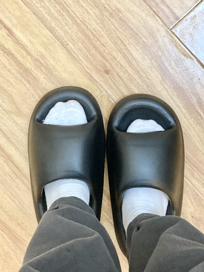 润柔女式拖鞋