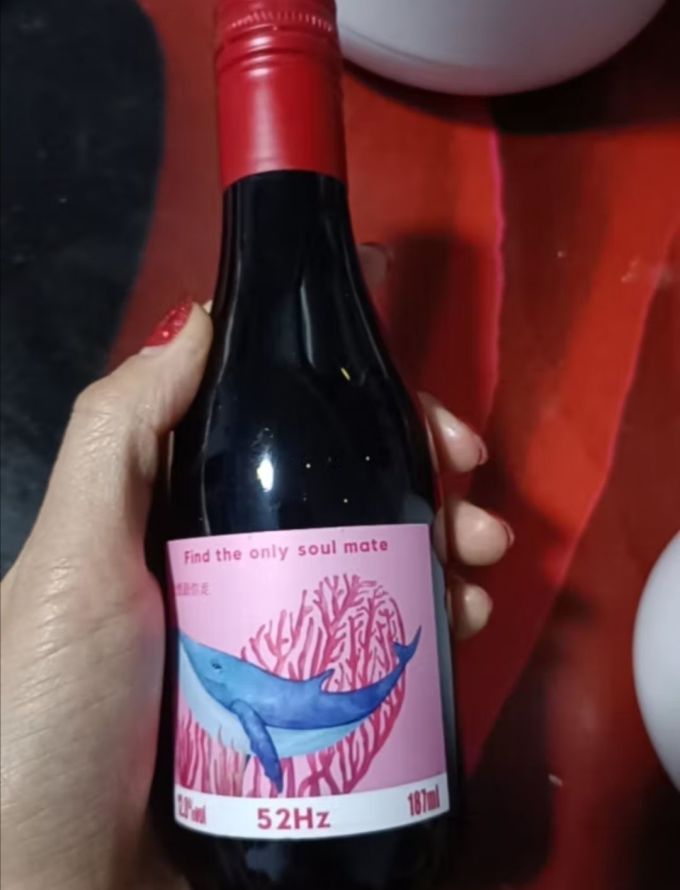 红葡萄酒