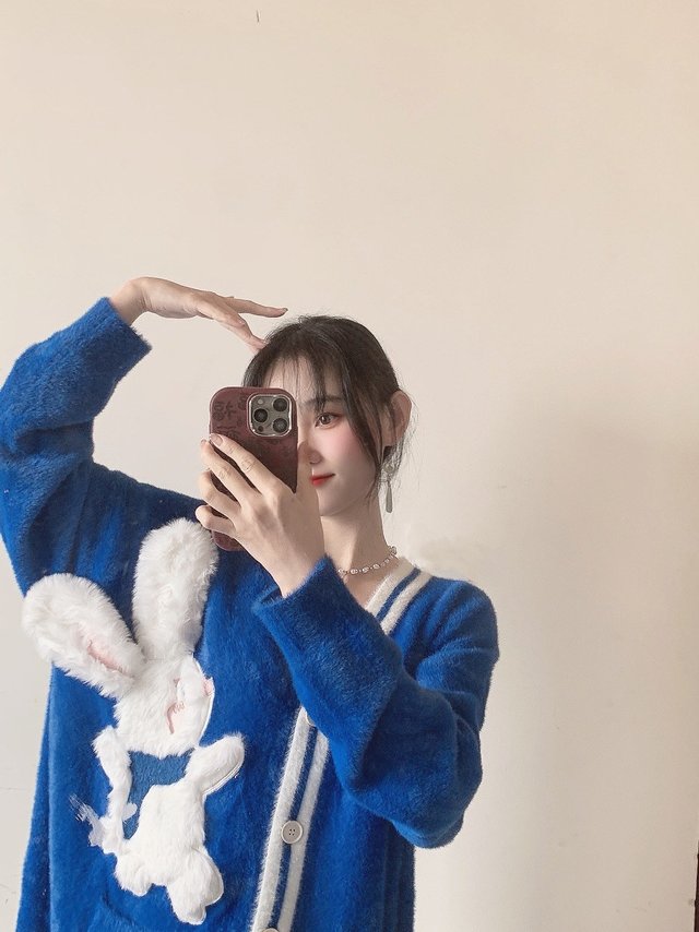 克莱因蓝色系🐰配日常妆容