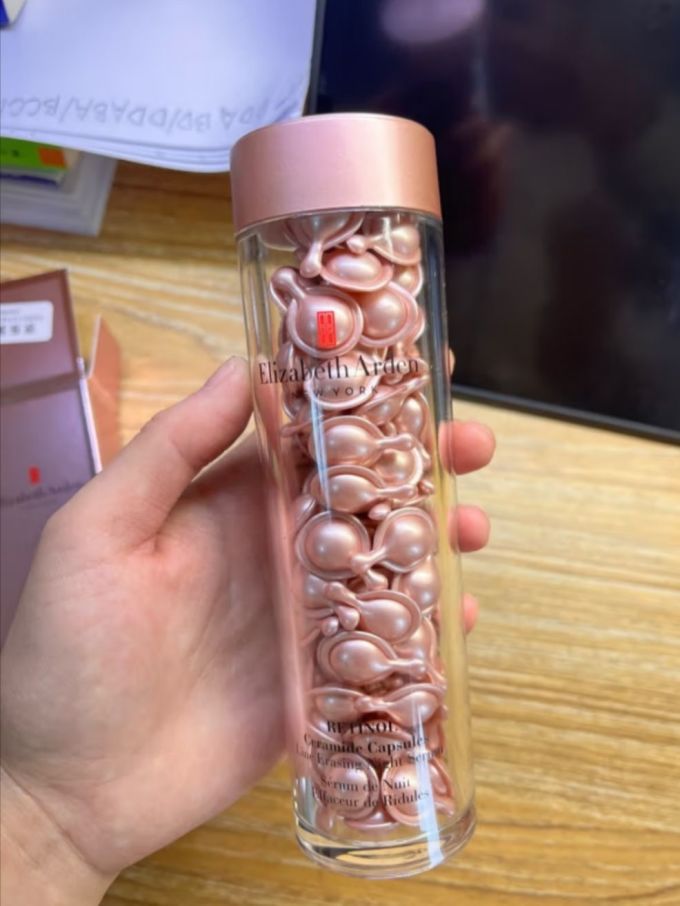 伊丽莎白·雅顿精华液