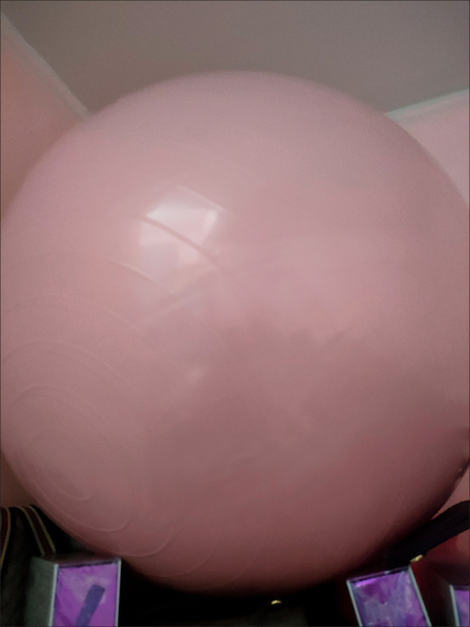 迪卡侬瑜伽球