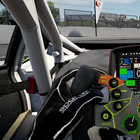 三重显示器与 VR，《模拟赛车》和《模拟飞行》该选择哪一个？