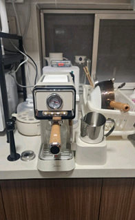 美的（Midea）云朵奶泡咖啡机 复古意式咖啡机家用半自动浓缩泵压式1300w意式咖啡机即热式咖啡机奶泡机 