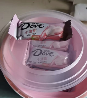 德芙（Dove）草莓白巧克力分享碗装221g休闲小零食糖果礼物