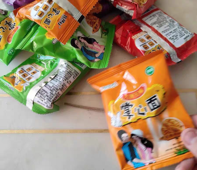 比比赞膨化食品