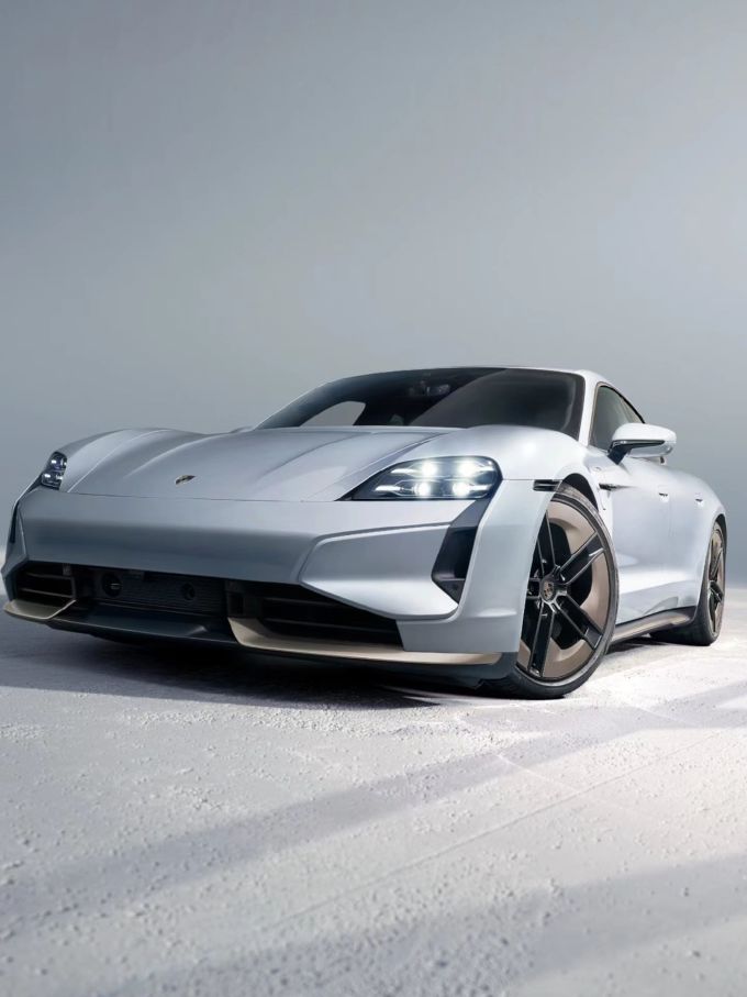 以下克上圈速堪比千万超跑保时捷taycan破电车历史记录